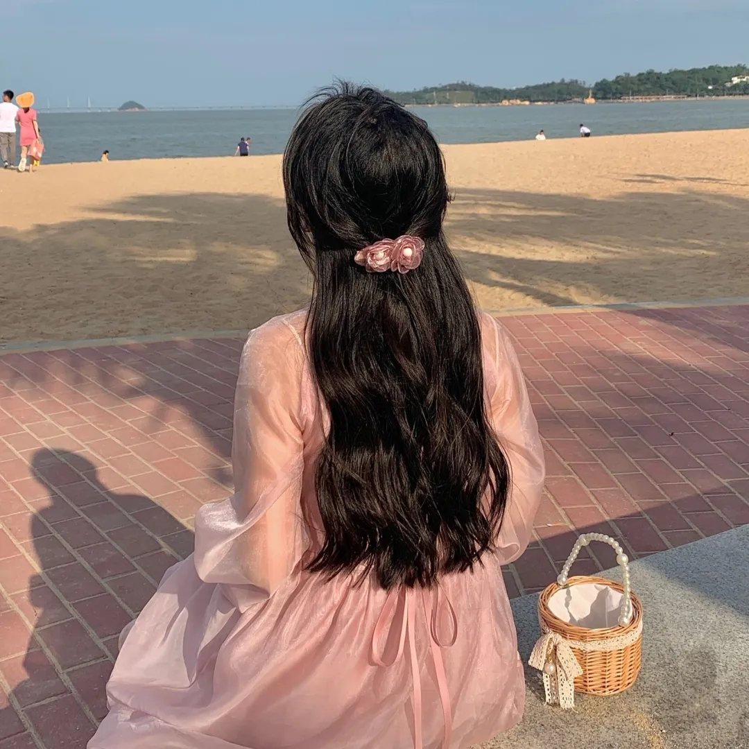 拿针的女孩 在线观看
